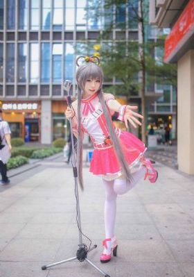 穿警服的那些女孩儿