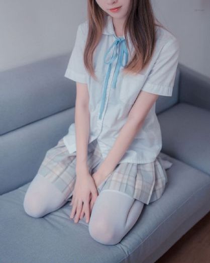 我配不上她