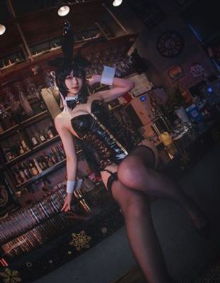 怪笑少女